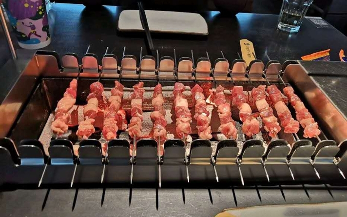 無煙燒烤店紅外線自動電烤爐工作原理